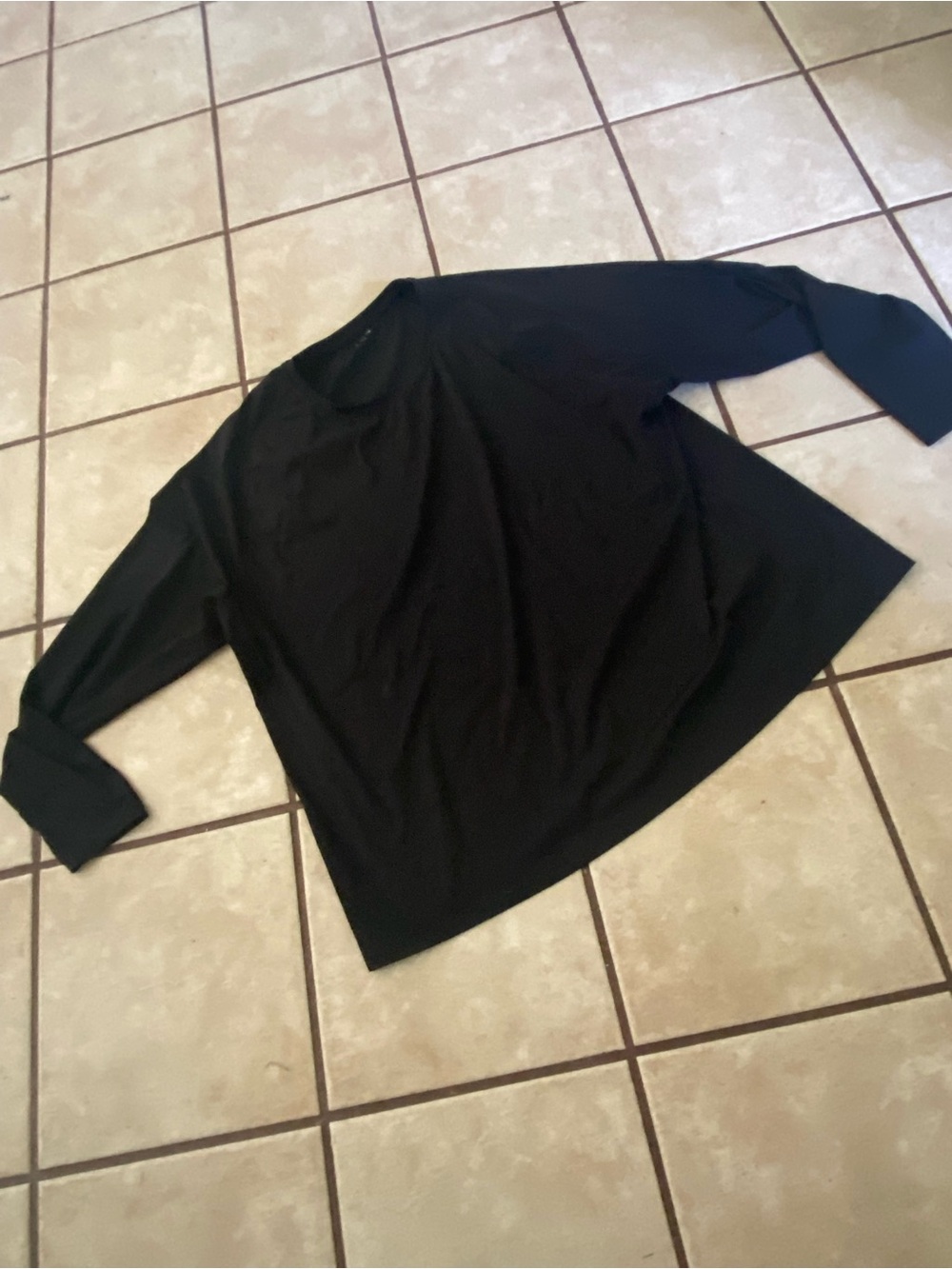 Woman’s SPF-50 Black Long Sleeve Crewneck Top Size 5X